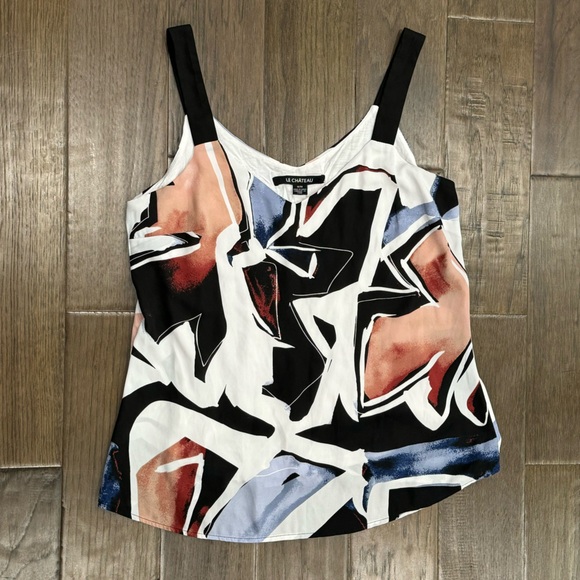 Le Chateau Tank Top - Picture 7 of 10